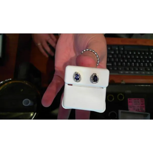 Earring Meyers Jewelers Grove City, OH