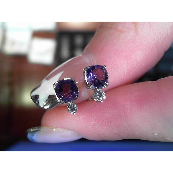 Earring Meyers Jewelers Grove City, OH