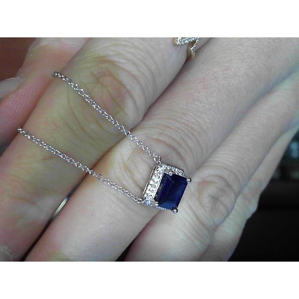 Necklace Meyers Jewelers Grove City, OH
