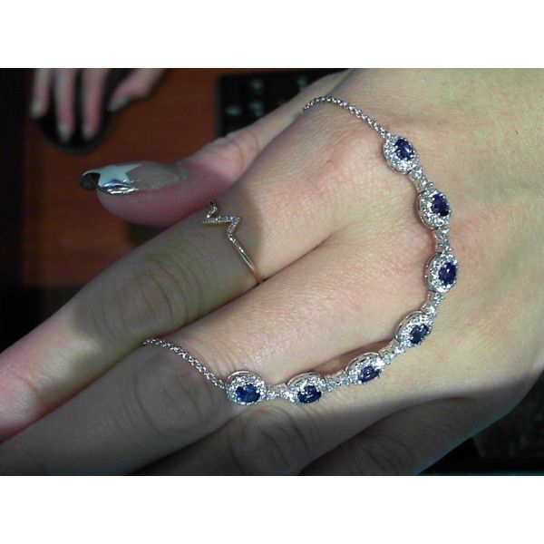 Necklace Meyers Jewelers Grove City, OH