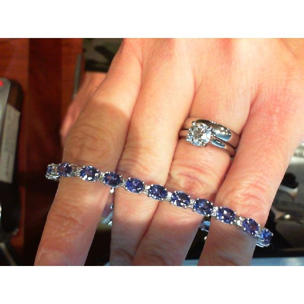 Bracelet Meyers Jewelers Grove City, OH