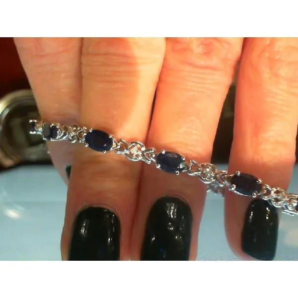 Bracelet Meyers Jewelers Grove City, OH