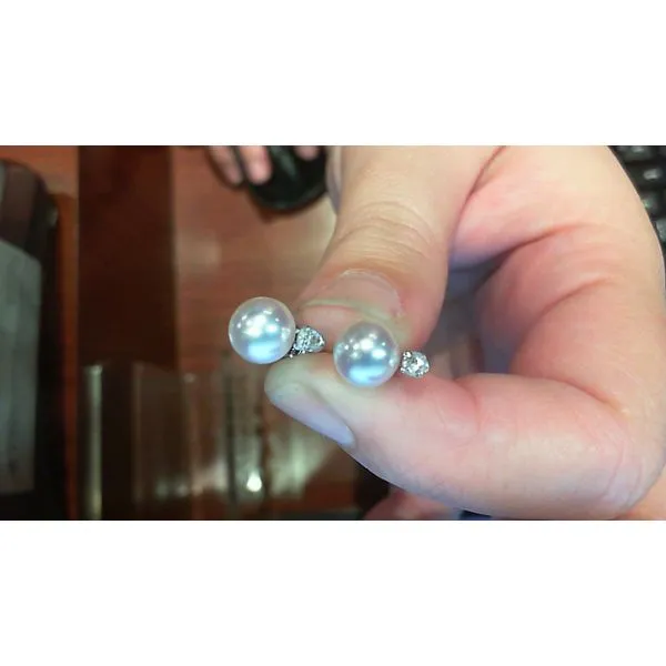 Earring Meyers Jewelers Grove City, OH