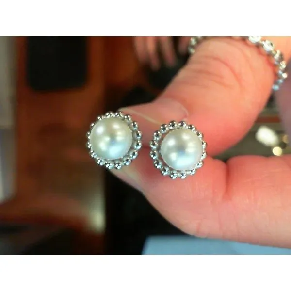 Earring Meyers Jewelers Grove City, OH