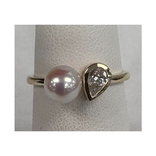 Pearl Ring Michael Szwed Jewelers Longmeadow, MA