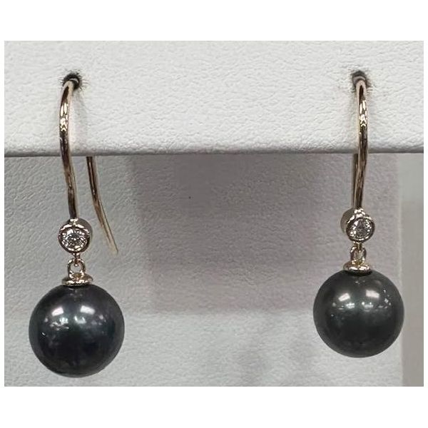 Pearl Earrings Michael Szwed Jewelers Longmeadow, MA
