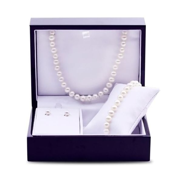 Pearl Jewelry Michele & Company Fine Jewelers Lapeer, MI