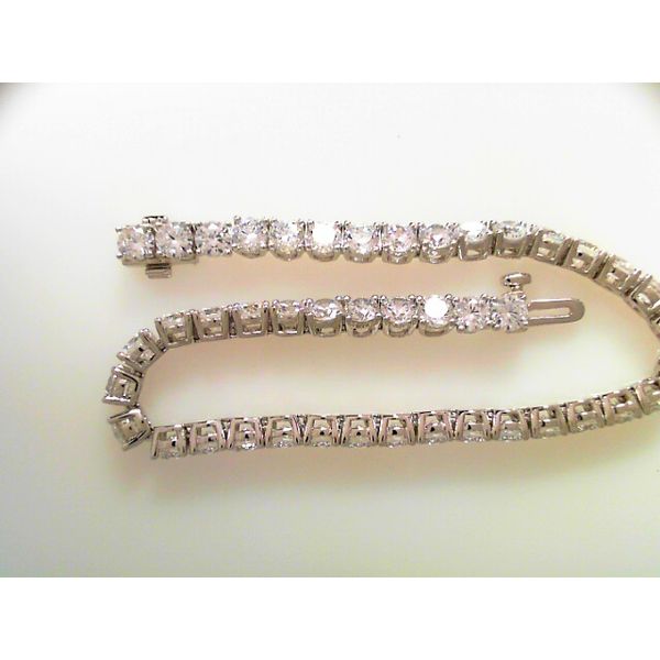 Silver Bracelets Image 2 Michele & Company Fine Jewelers Lapeer, MI