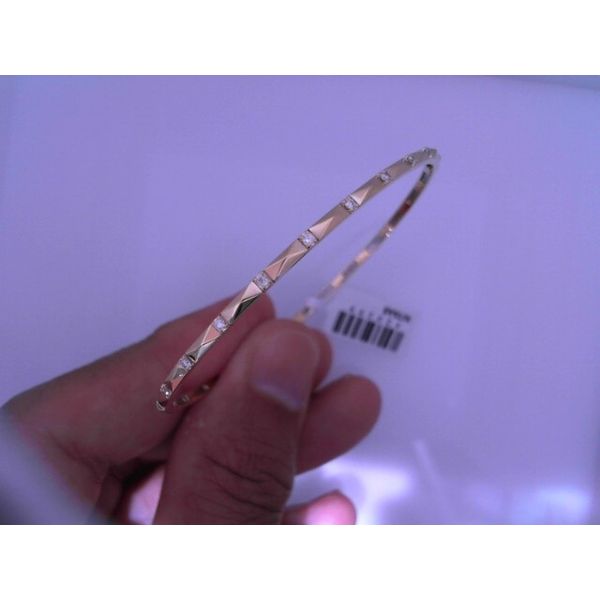 Flexie 14K Yellow Gold Bar Diamond Bangle Midtown Jewelers Herndon, VA
