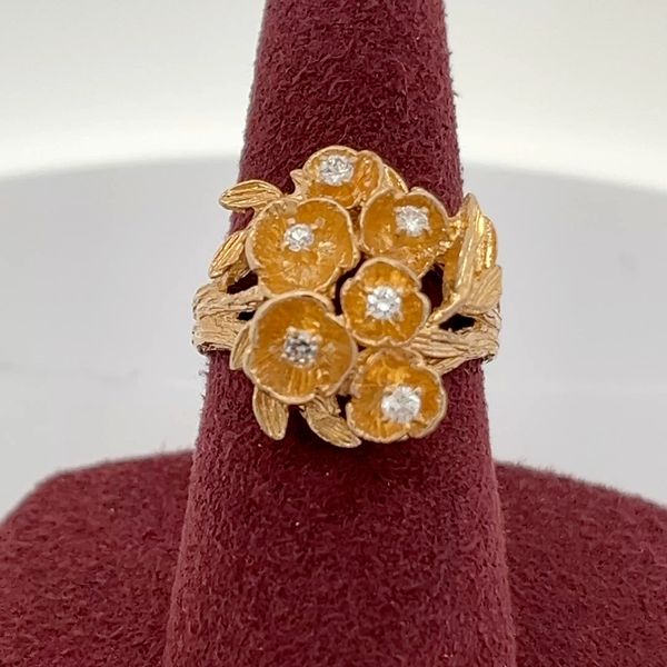 14K Yellow Gold & Diamond Ring – Size 7 – Hand Engraved Detail, 5.8g Midtown Jewelers Herndon, VA