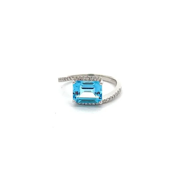 EMERALD CUT BLUE TOPAZ RING