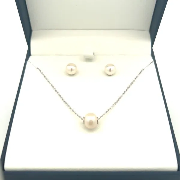 PEARL NECKLACE & EARRING SET Miller's Fine Jewelers Moses Lake, WA