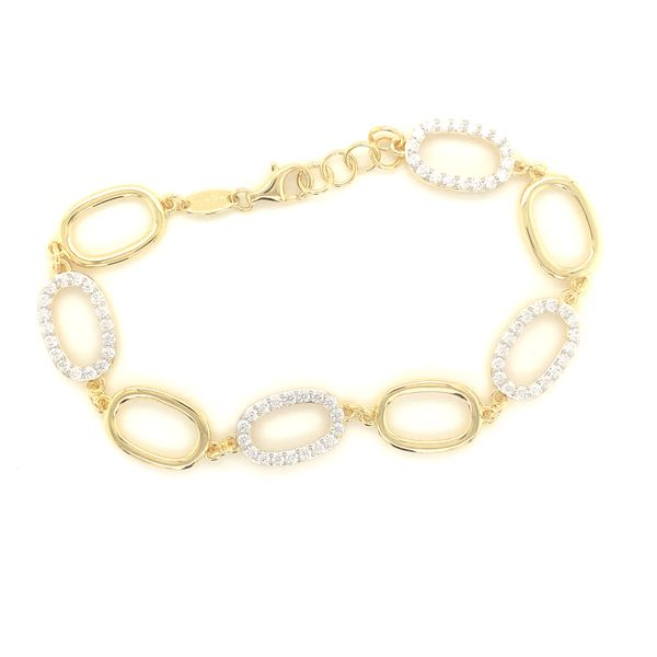 GOLD TONE CIRCLE LINK BRACELET Miller's Fine Jewelers Moses Lake, WA