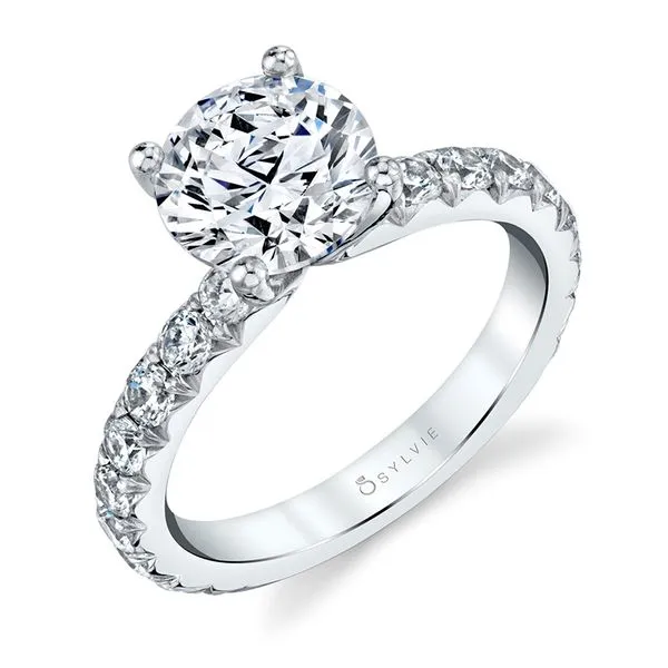 Classic Diamond Engagement Ring Setting