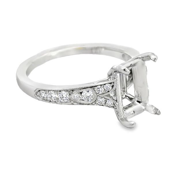 Engagement Ring Setting Image 2 Miner's Den Jewelers Royal Oak, MI