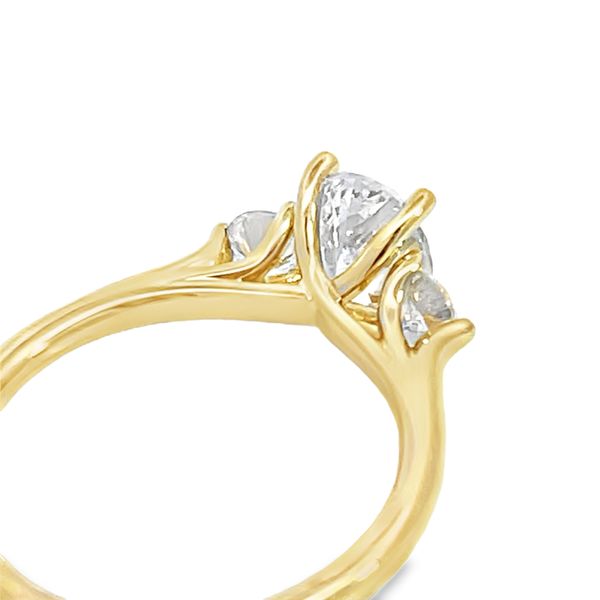 Engagement Ring Setting Image 3 Miner's Den Jewelers Royal Oak, MI