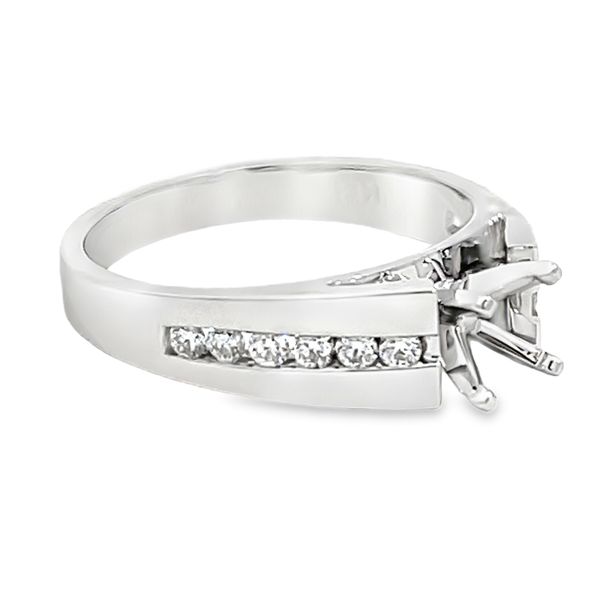 Engagement Ring Setting Image 2 Miner's Den Jewelers Royal Oak, MI