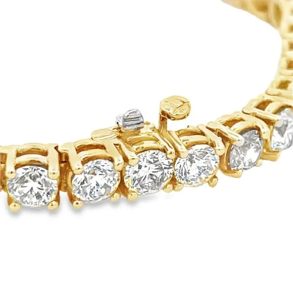 Diamond Bracelet Image 2 Miner's Den Jewelers Royal Oak, MI