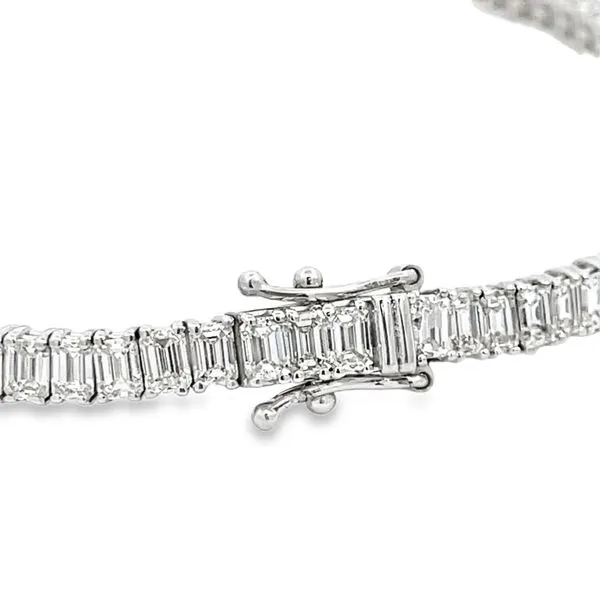 Emerald Cut Diamond Tennis Bracelet - 7.54ctw Image 2 Miner's Den Jewelers Royal Oak, MI