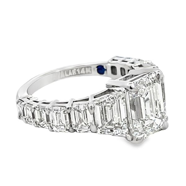 Lab Grown Diamond Ring Image 2 Miner's Den Jewelers Royal Oak, MI