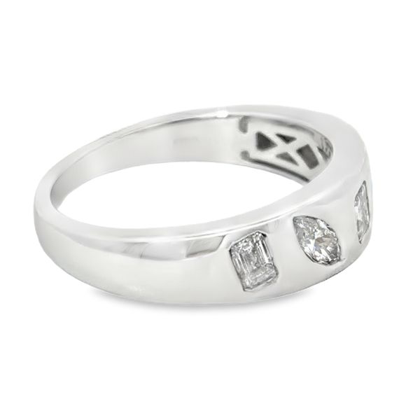 Lab Grown Diamond Ring Image 2 Miner's Den Jewelers Royal Oak, MI