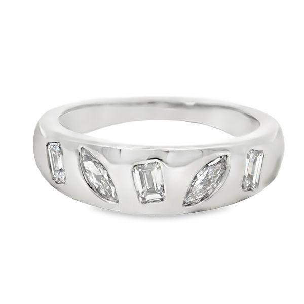 Lab Grown Diamond Ring Miner's Den Jewelers Royal Oak, MI