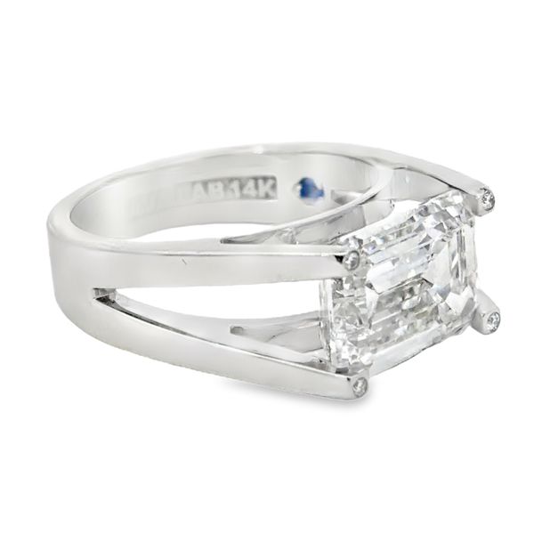 Lab Grown Diamond Ring Image 2 Miner's Den Jewelers Royal Oak, MI