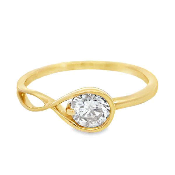 Lab Grown Diamond Ring Miner's Den Jewelers Royal Oak, MI