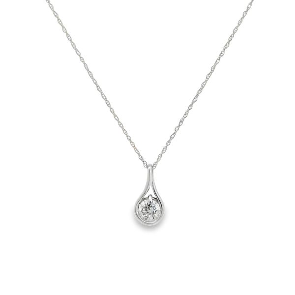 Lab Grown Diamond Pendant Image 2 Miner's Den Jewelers Royal Oak, MI