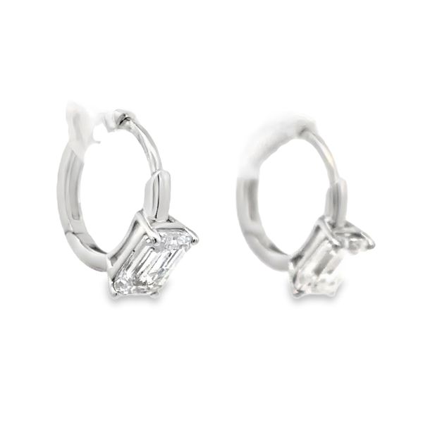 Lab Grown Diamond Earrings Image 2 Miner's Den Jewelers Royal Oak, MI