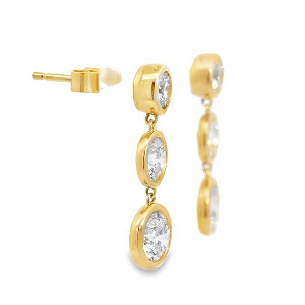 Lab Grown Diamond Earrings Image 2 Miner's Den Jewelers Royal Oak, MI