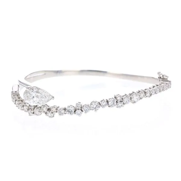 Lab Grown Diamond Bracelet Miner's Den Jewelers Royal Oak, MI