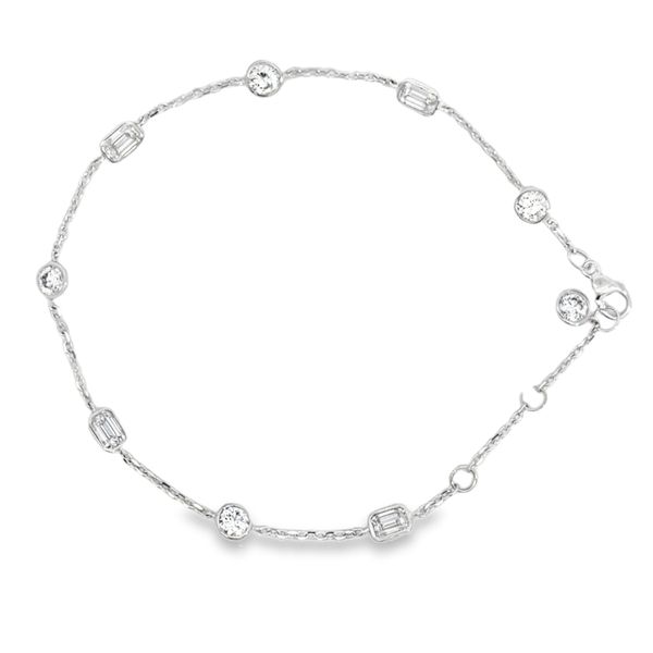 Lab Grown Diamond Bracelet Miner's Den Jewelers Royal Oak, MI