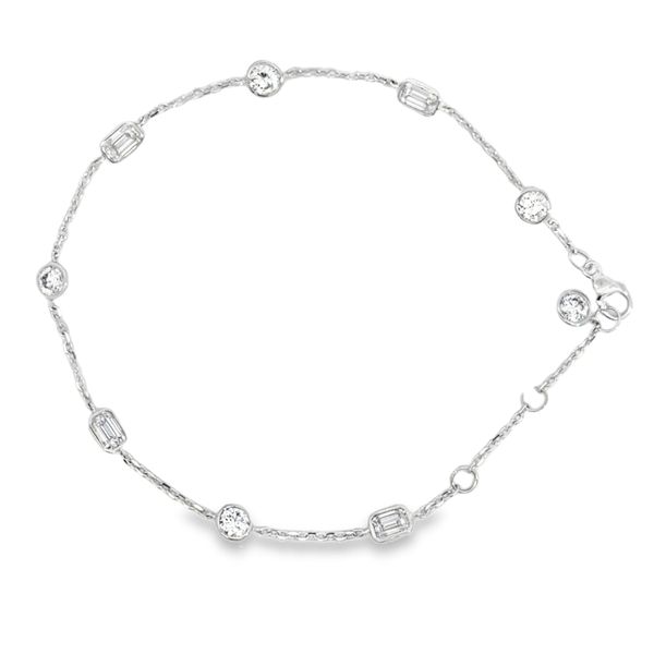 Lab Grown Diamond Bracelet Miner's Den Jewelers Royal Oak, MI