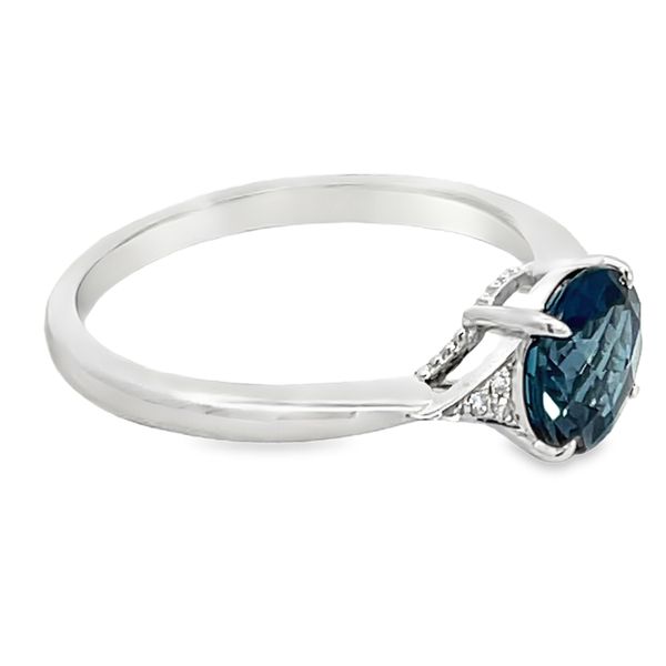 Colored Gemstone Ring Image 2 Miner's Den Jewelers Royal Oak, MI