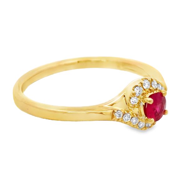 Colored Gemstone Ring Image 2 Miner's Den Jewelers Royal Oak, MI