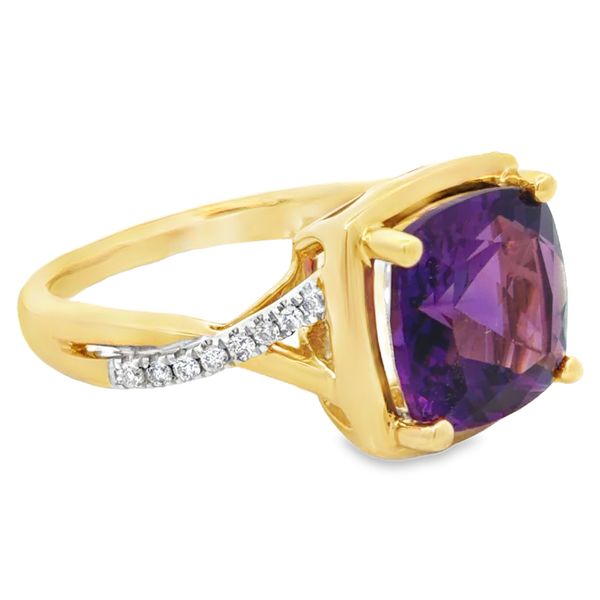 Colored Gemstone Ring Image 2 Miner's Den Jewelers Royal Oak, MI