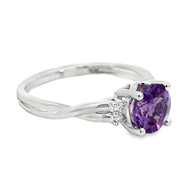 Colored Gemstone Ring Image 2 Miner's Den Jewelers Royal Oak, MI