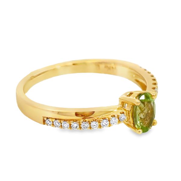 Colored Gemstone Ring Image 2 Miner's Den Jewelers Royal Oak, MI