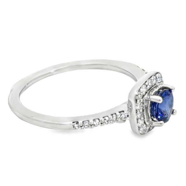 Colored Gemstone Ring Image 2 Miner's Den Jewelers Royal Oak, MI
