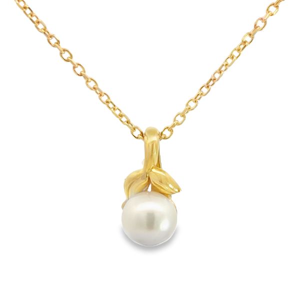 Pearl Pendant Miner's Den Jewelers Royal Oak, MI