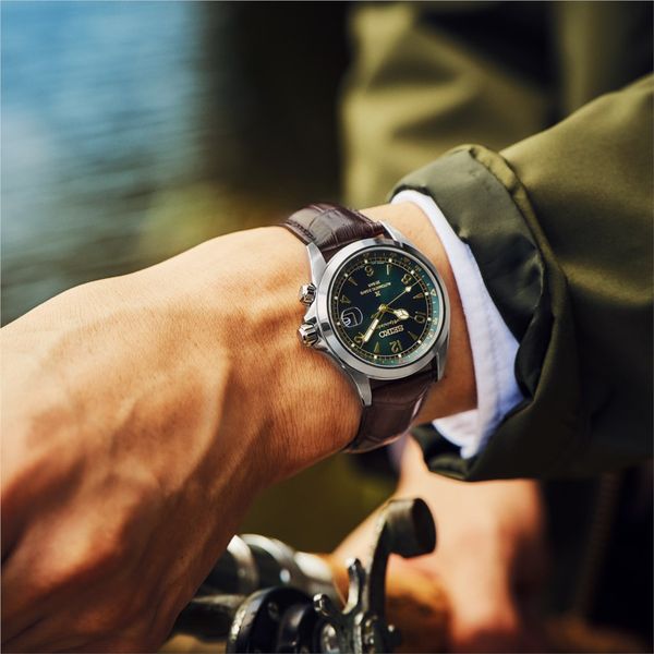 Seiko Prospex Alpinist | SPB507 Image 5 Miner's Den Jewelers Royal Oak, MI