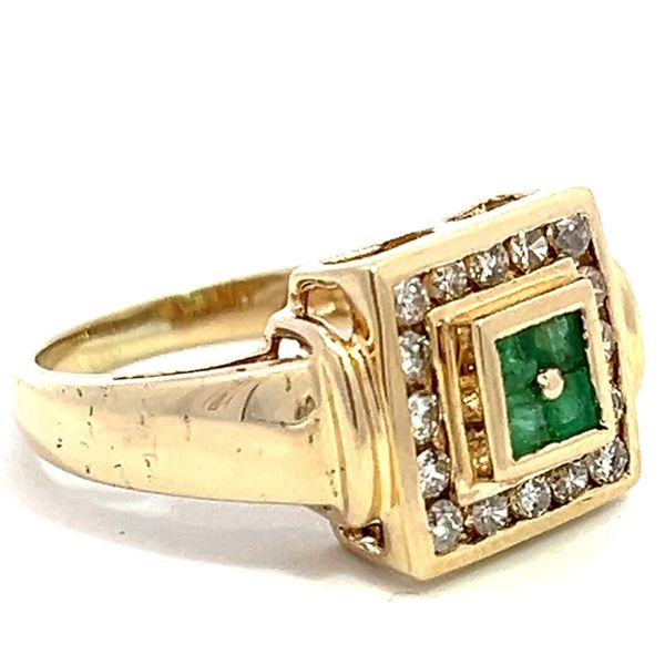 Estate Ring Image 2 Miner's Den Jewelers Royal Oak, MI
