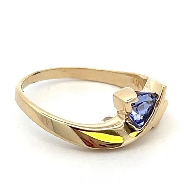 Estate Ring Image 2 Miner's Den Jewelers Royal Oak, MI