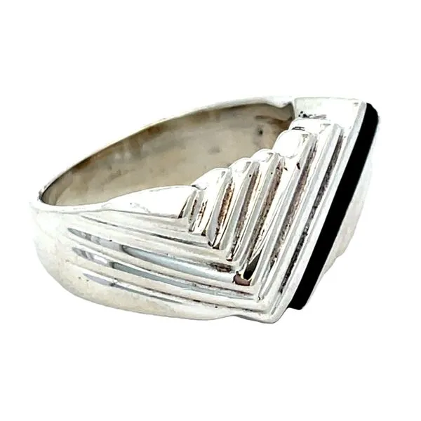 Estate Ring Image 2 Miner's Den Jewelers Royal Oak, MI