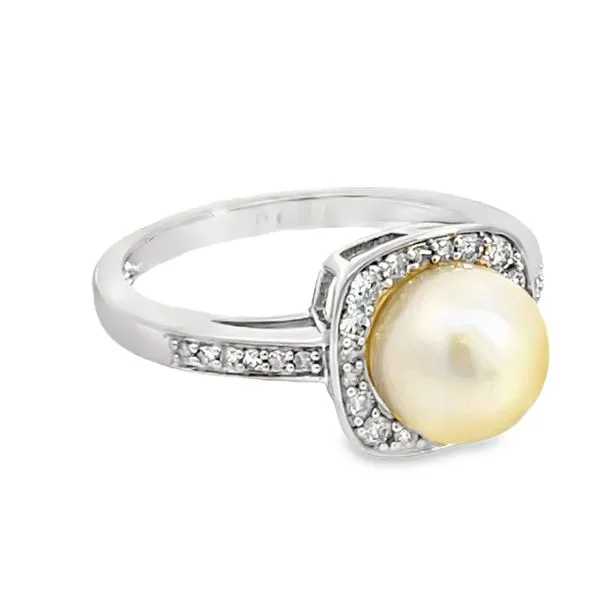 White Gold Pearl Halo Ring Image 2 Miner's Den Jewelers Royal Oak, MI
