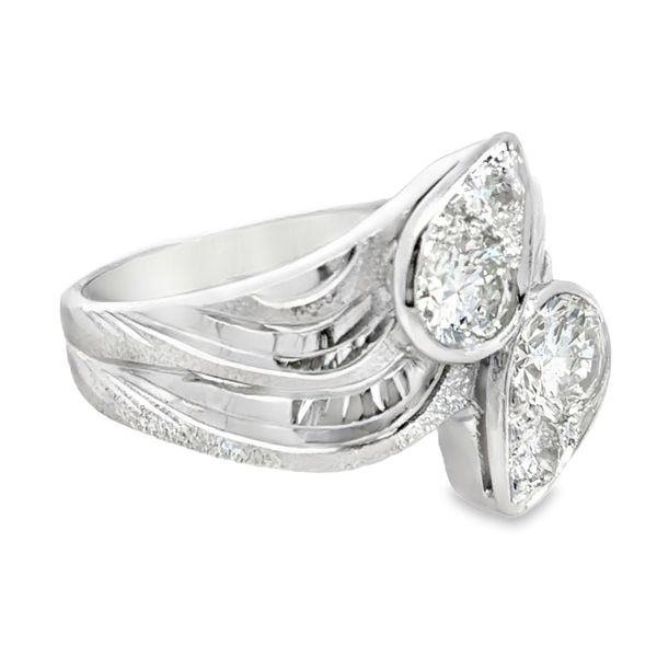 Estate Ring Image 2 Miner's Den Jewelers Royal Oak, MI