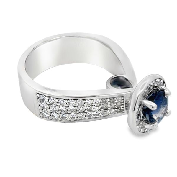 Estate Ring Image 2 Miner's Den Jewelers Royal Oak, MI