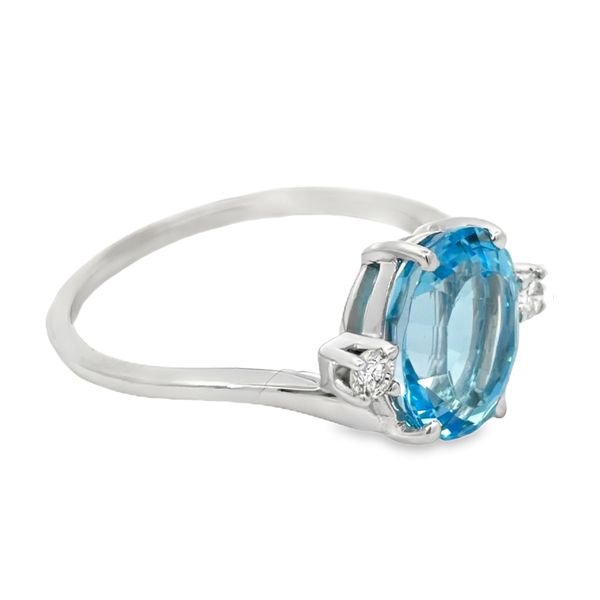 Estate Ring Image 2 Miner's Den Jewelers Royal Oak, MI