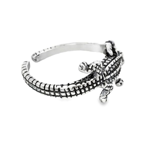 Estate Ring Image 2 Miner's Den Jewelers Royal Oak, MI